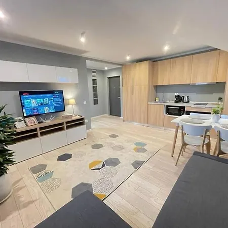 Premium Appartment' In Onesti Exterior photo