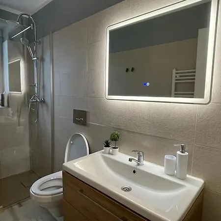 Premium Appartment' In Onesti Exterior photo